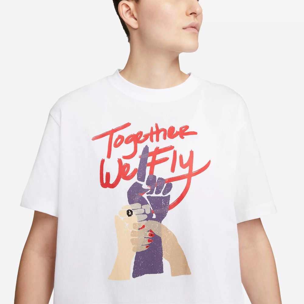RARE SIZE S Nike Womens‎ Swoosh Fly Boyfriend T-Shirt Basketball Tee DR2595 100